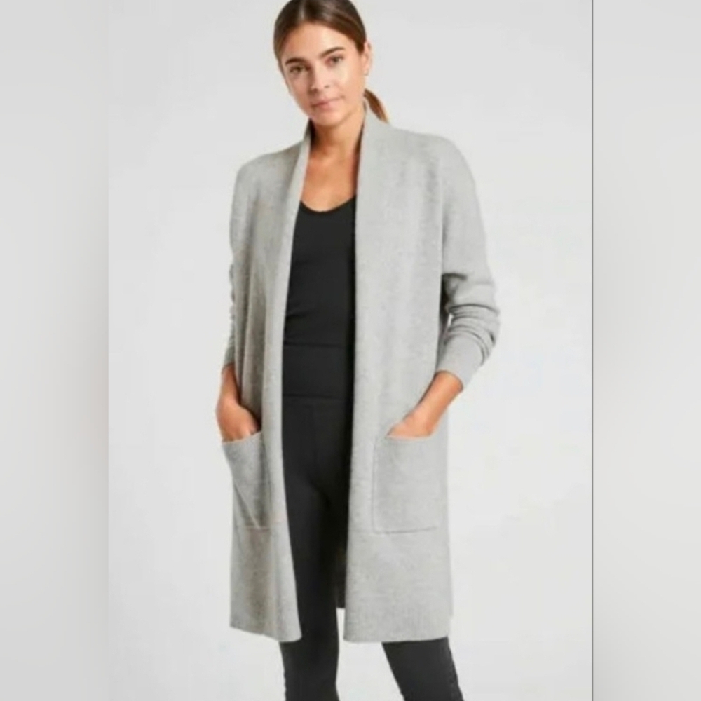ATHLETA Spirit Wool Cashmere Wrap Cozy Sweater Cardigan Small Gray Pockets Cozy